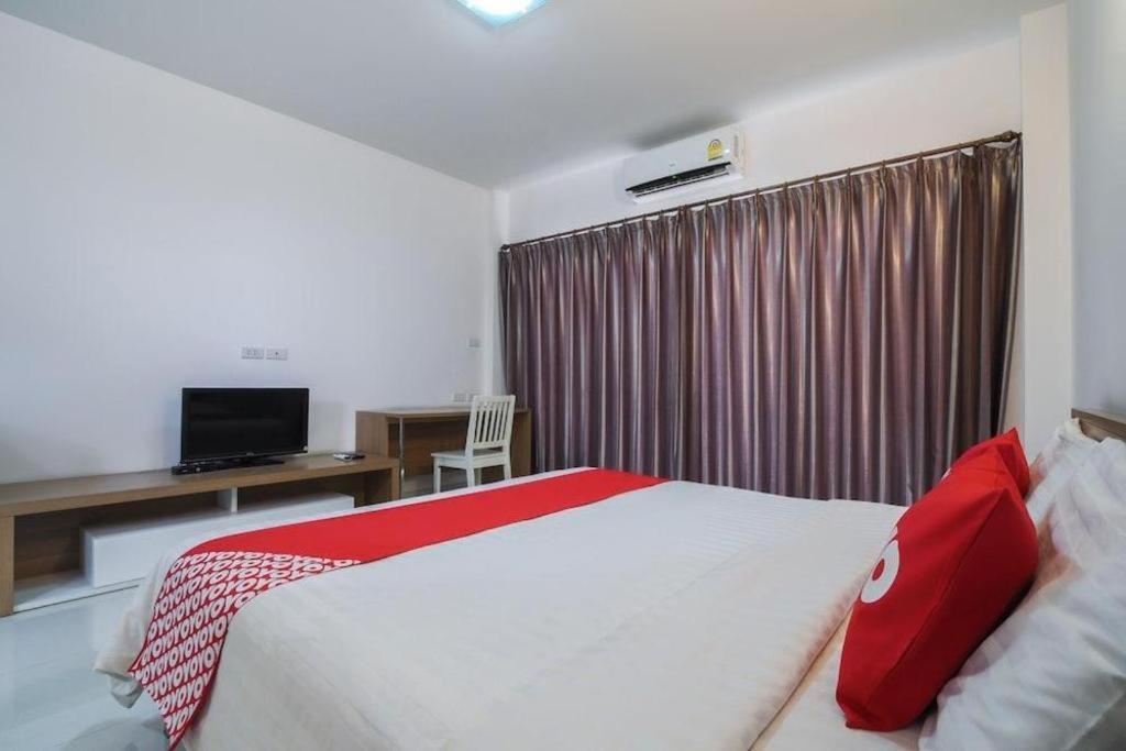 Super Oyo 662 Malee Bunga Hotel Chonburi Exteriör bild